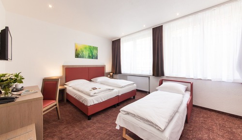 Family Room (4 Persons)