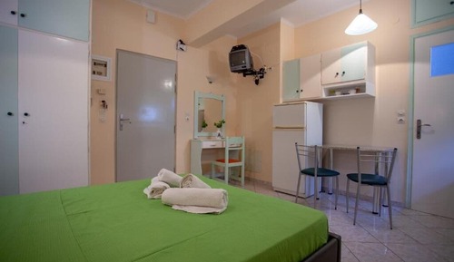 Double Room (302)