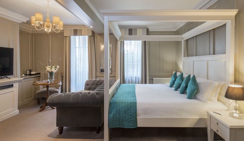 Premier Suite