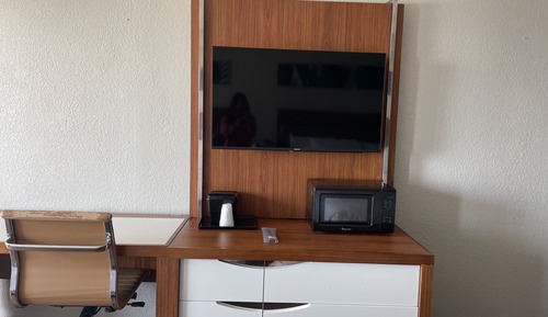Room, 2 Queen Beds, Sidewing 
