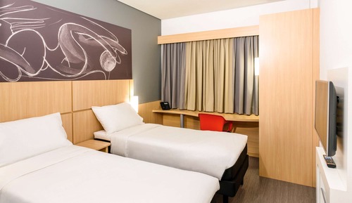 Standard Room, Multiple Beds