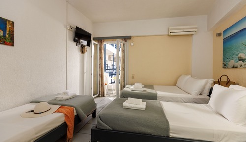 Economy Family Room