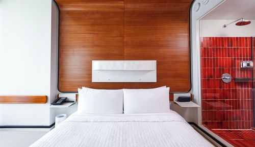 Standard Room, 1 King Bed