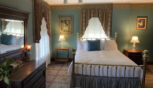 Deluxe Room, 1 Queen Bed (Tenny)