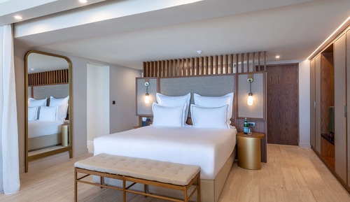 Suite, 1 King Bed, Private Pool (Isla)