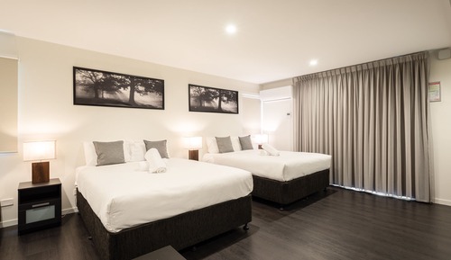 Deluxe Room, 2 Bedrooms, Kitchenette