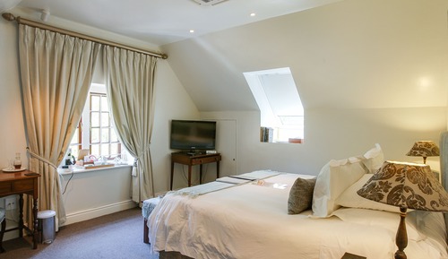 Classic Double Room 4