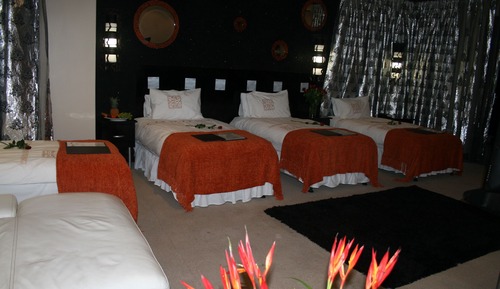 Family Room (4)