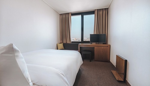 Single Room (1 person Only)
