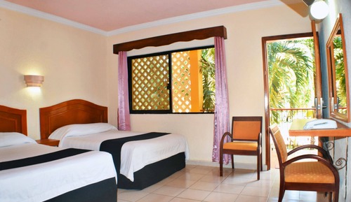 Standard Double Room, Garden View