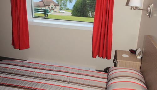 Superior Quadruple Room, Private Bathroom, Lake View