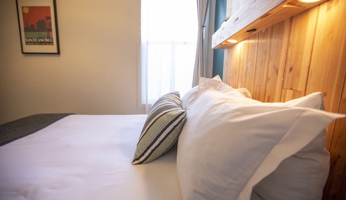 Double Room, Shared Bathroom (Residential Standard)