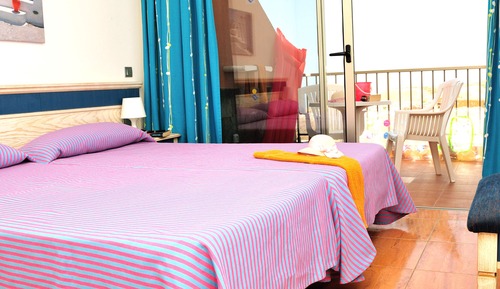 Superior Apartment, 2 Bedrooms, Partial Ocean View