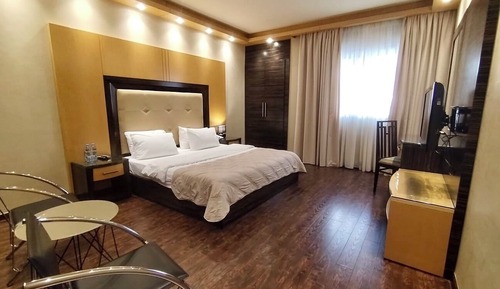 Executive Studio Suite, 1 Queen Bed, Hot Tub
