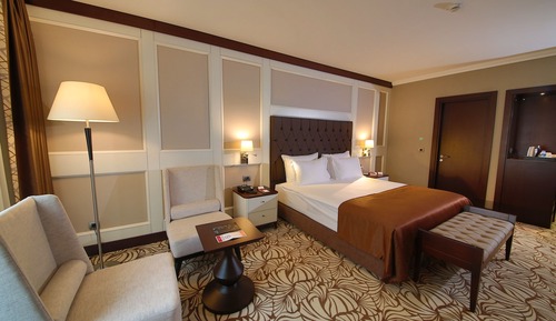 Deluxe Room, 2 Twin Beds, Smoking