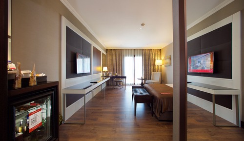 Junior Suite, 1 King Bed, Non Smoking