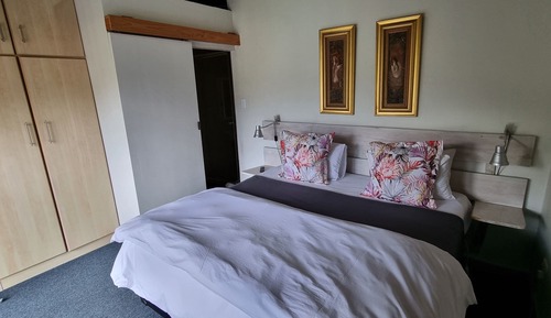 Cottage (4)