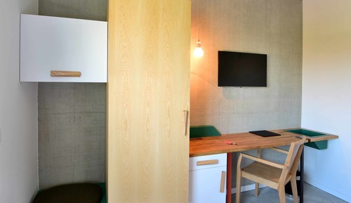 Deluxe Double Room (City & Canal View)
