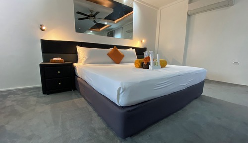 Premium Suite