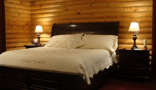 Deluxe Room, Jetted Tub (The Vineyard Suite)