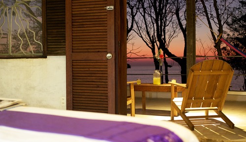 Cabin, 1 King Size Bed, Ocean View (Oval Room)