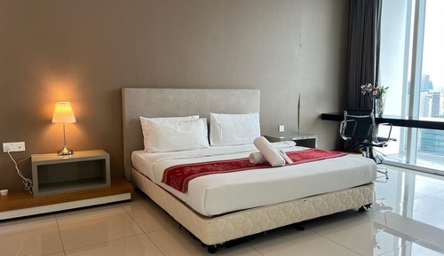 Classic Suite, City View