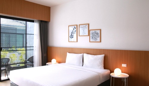 Deluxe Double Room, Pool Access