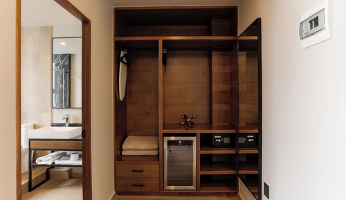 Deluxe Room, Balcony, City View