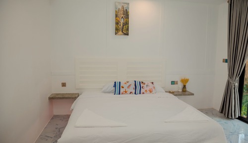 Deluxe Double Room, Balcony, Garden View