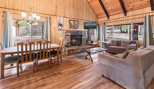 House, Multiple Beds, Patio, Mountain View
