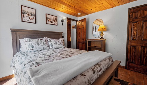 Cabin, Multiple Beds, Patio, Mountain View