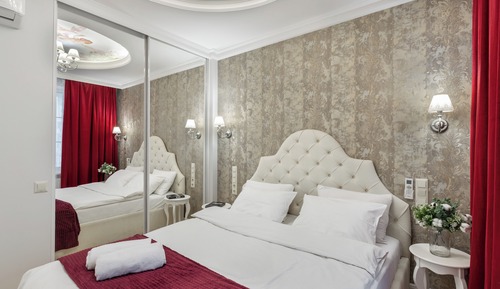Deluxe Apartment, City View