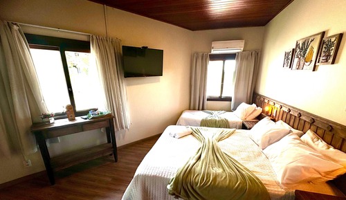 Suite, Jetted Tub