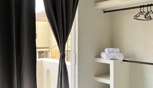 Basic Single Room, Balcony