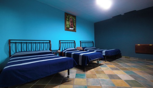 Comfort Room, Multiple Beds