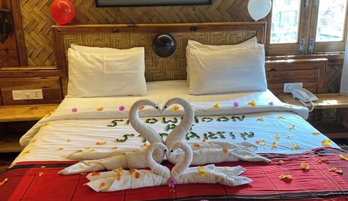 Honeymoon Room, Sea View