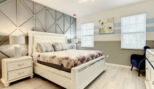 Deluxe Double Room, 1 King Bed, Non Smoking, Private Bathroom