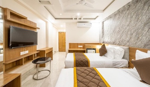 Superior Twin Room