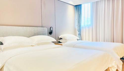 Superior Queen Room with Two Queen Beds