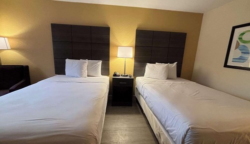 Standard Suite, 2 Double Beds, Non Smoking