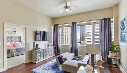 Elite Condo, 1 King Bed with Sofa bed, City View