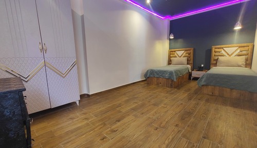 Twin Room, 2 Twin Beds, Non Smoking, Private Bathroom