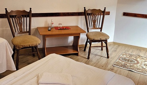Standard Twin Room, Balcony, Courtyard View