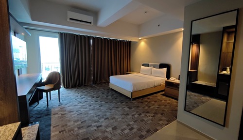 Junior Double Room
