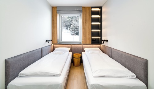 Apartment (8)