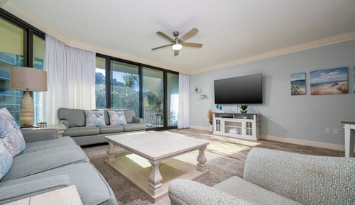 Condo, 3 Bedrooms