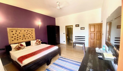 Deluxe Double Room, City View