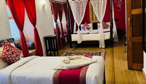 Deluxe Double or Twin Room