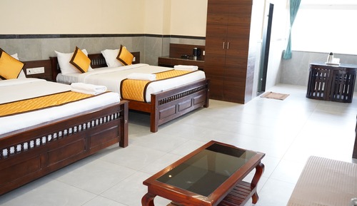 Signature Suite, Valley View
