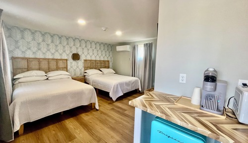 Comfort Double Room, 2 Queen Beds, Non Smoking, Pets Allowed